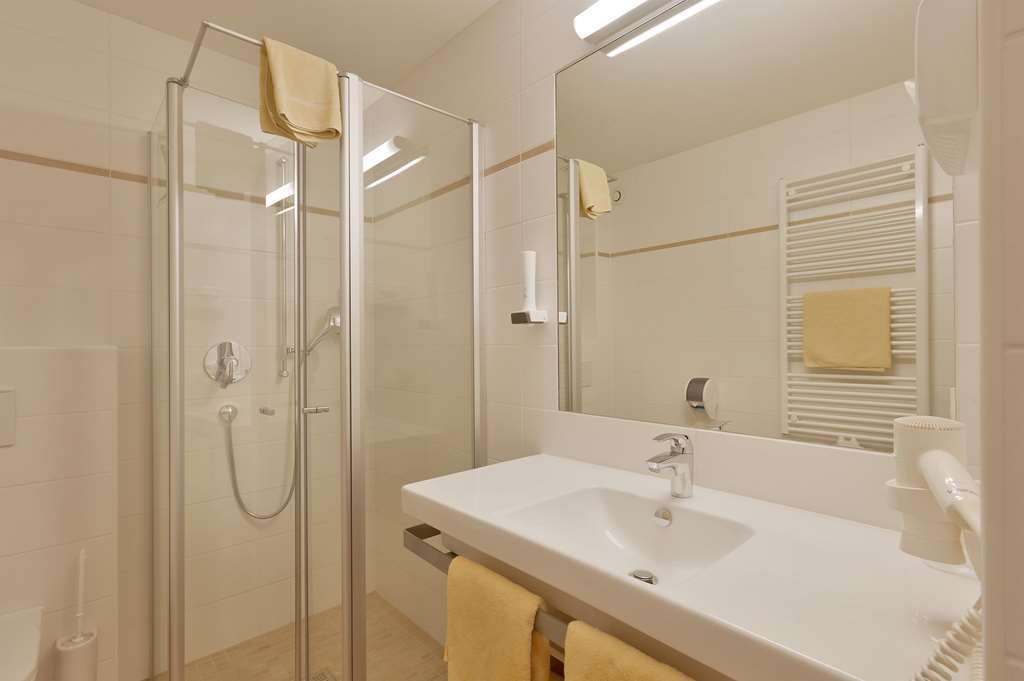 Hotel Mesnerwirt Вестендорф Стая снимка