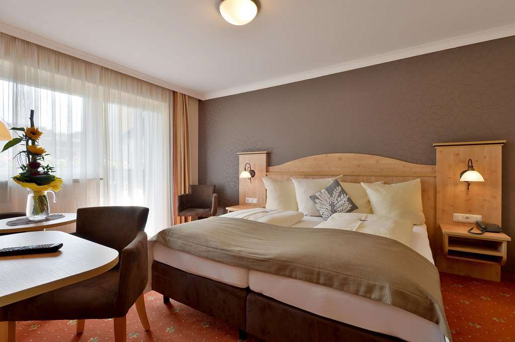 Hotel Mesnerwirt Вестендорф Стая снимка