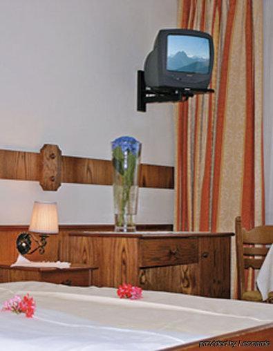 Hotel Mesnerwirt Вестендорф Стая снимка